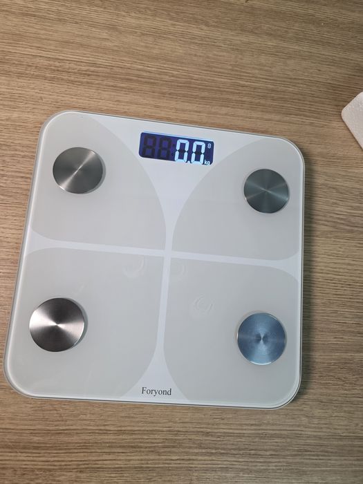 inteligentna waga łazienkowa Foryond FG263LB.