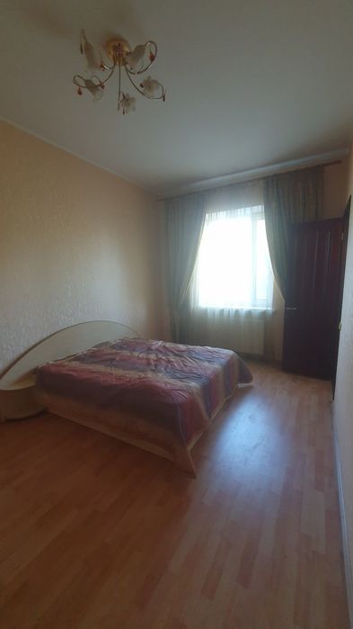 Сдам для семьи автономный дом 320 кв.м с автоматическим генератором и баней — пгт Малая Даниловка.