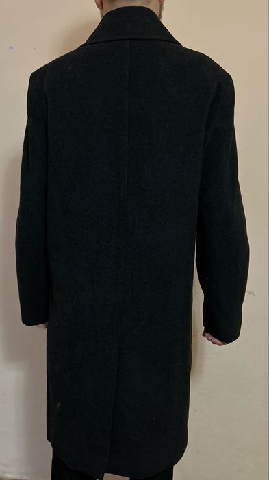 Демисезонне чоловіче пальто