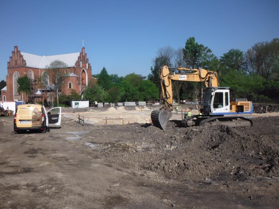 Koparka obrotowa Katowice  Będzin i okolice od 800 kg do 35 ton.