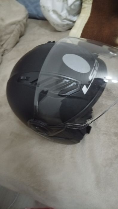 Capacete LS2 .. tamanho m