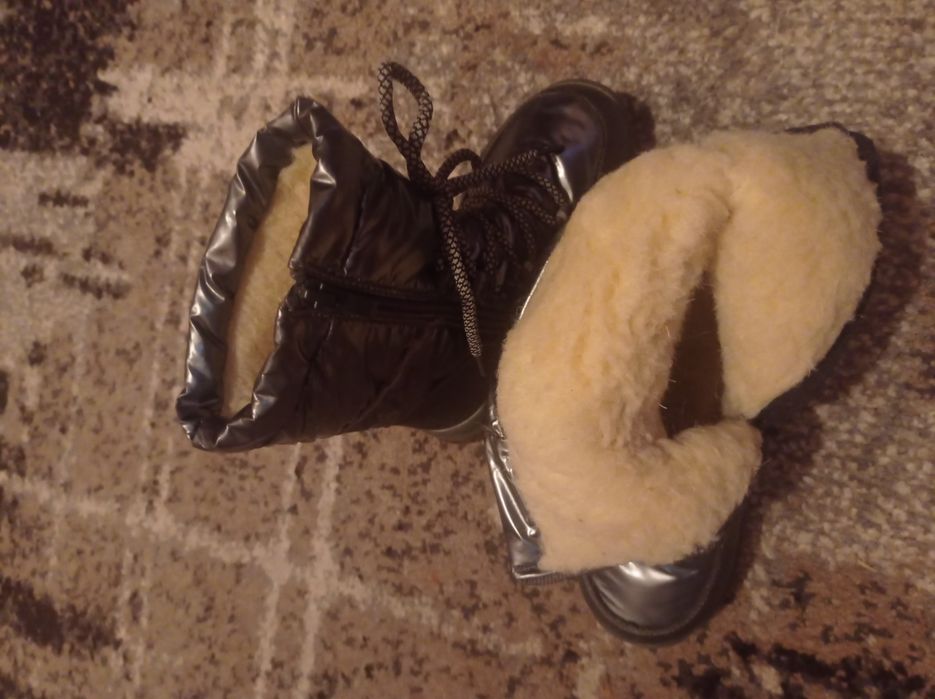 Зимові сапожечки на дівчинку, 29 розмір.