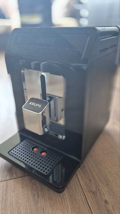 Продам кавомашину KRUPS EA890810