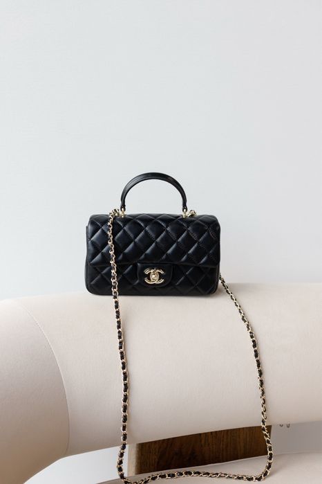 Сумка Chanel 20 з ручкою | чорна