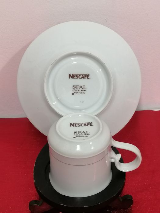 Chávena de café dos Cafés Nescafé, em porcelana fina SPAL