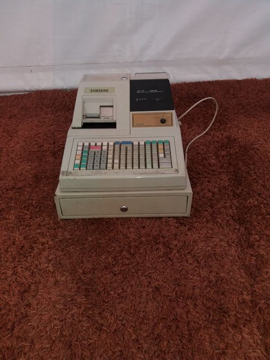 Caixas registradoras com gaveta