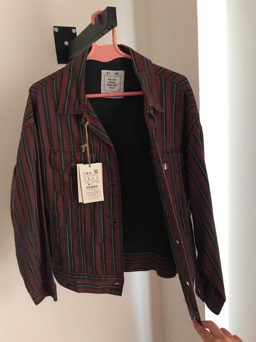 casaco de ganga homem pull&bear blusao vermelho