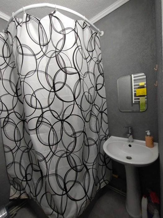 Орендар 1 кімн м Золотоноша