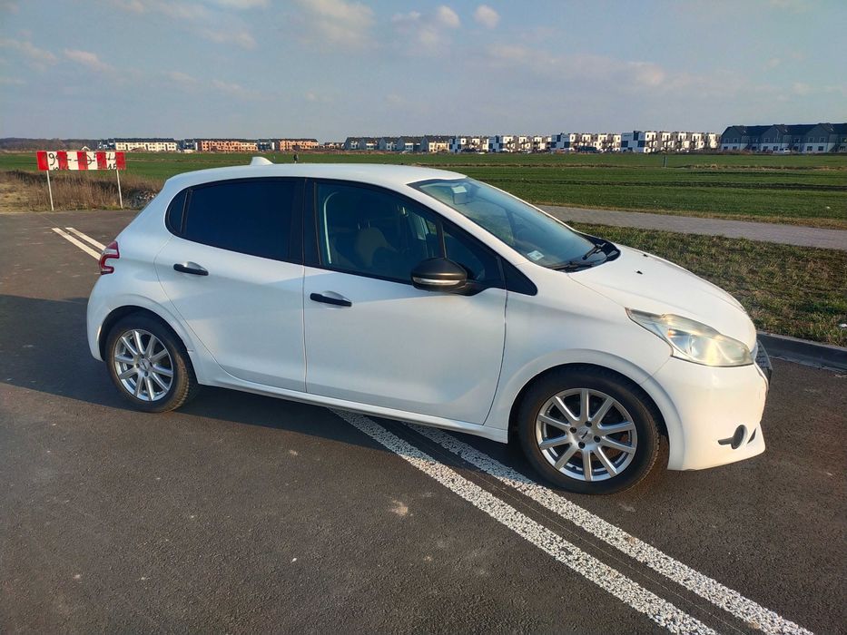 Peugeot 208 1.4 Hdi