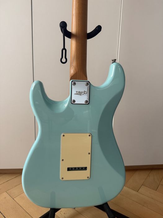 Gitara elektryczna JET Guitars JS-300 BL SSS