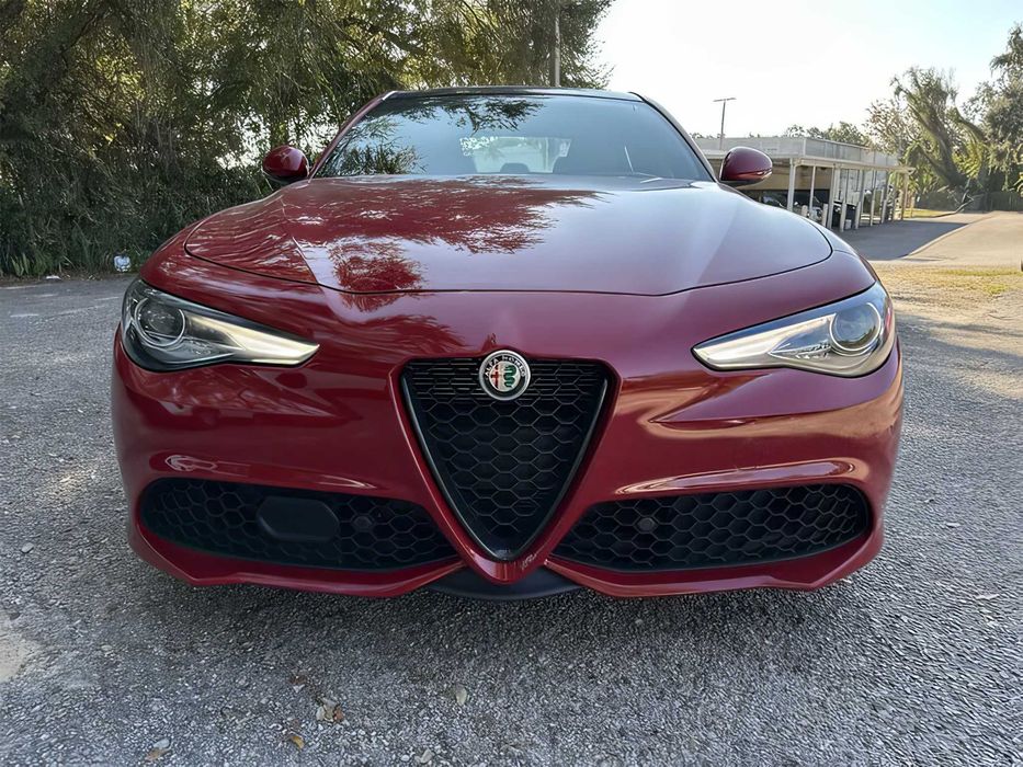 Alfa Romeo Giulia      2023