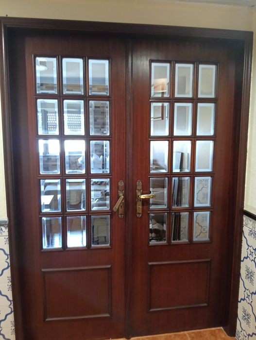 Portas em madeira