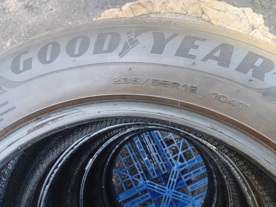 Шини 235 55 18 літні