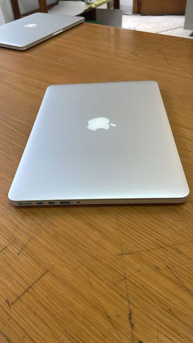 MacBook Pro 12.1 (2015)446592160210636804
