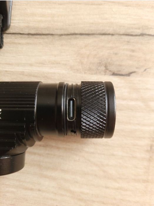 Latarka czołowa Sofirn D10/H10