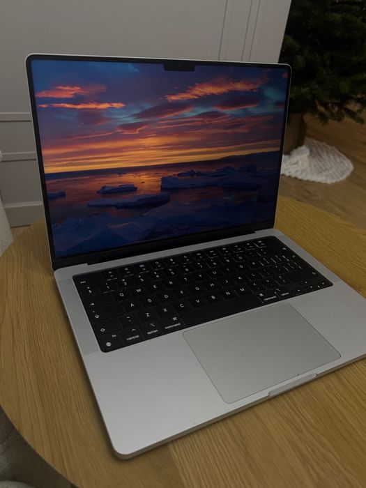 MacBook Pro 14’’ M3 8GB RAM/ 994,66 GB SSD Silver