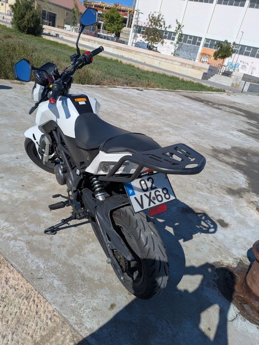 Benelli TNT 125 2019 Revisões em dia + Extras