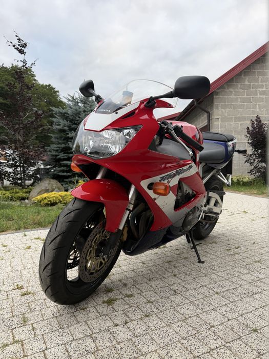 Motocykl honda cbr 929 rr fireblade