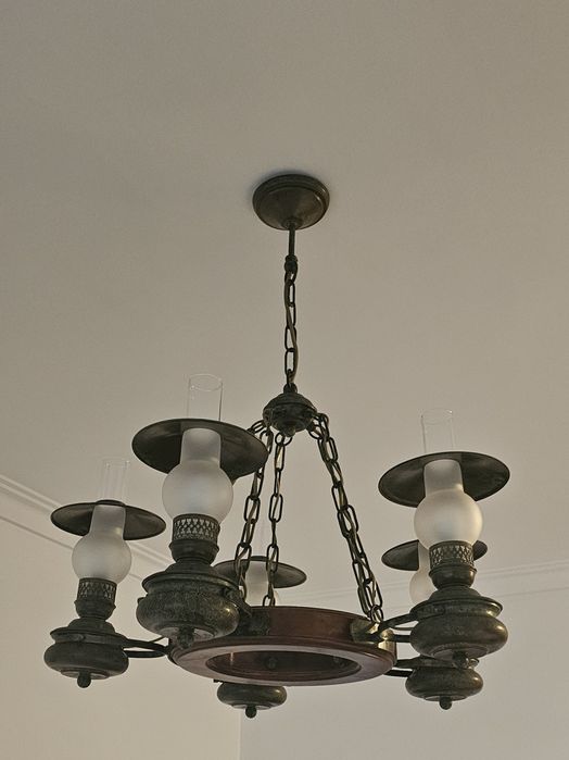 Candeeiro ferro forjado e madeira