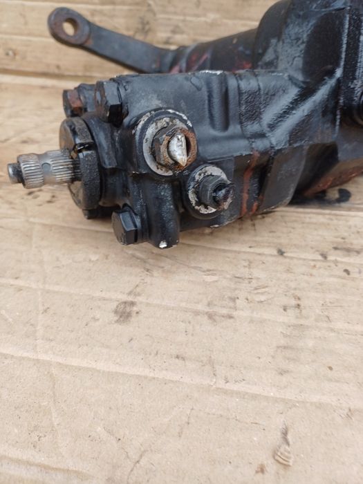 Рульова Колонка рейка Nissan Terrano 2 2.7