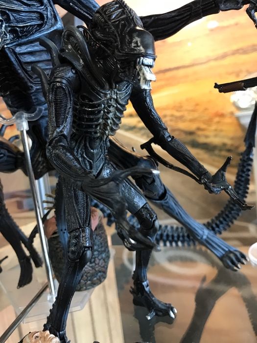 Figura filme aliens da Neca nova em caixa