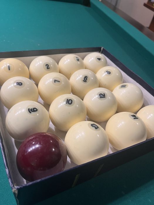 Більярдні кулі Бильярд Шар Арамит стол кий мел сукно лампа полка треуг