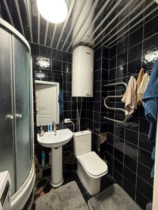 ж/м Червоний Камінь Продаж 3к квартири бульвар Рубіновий набережна