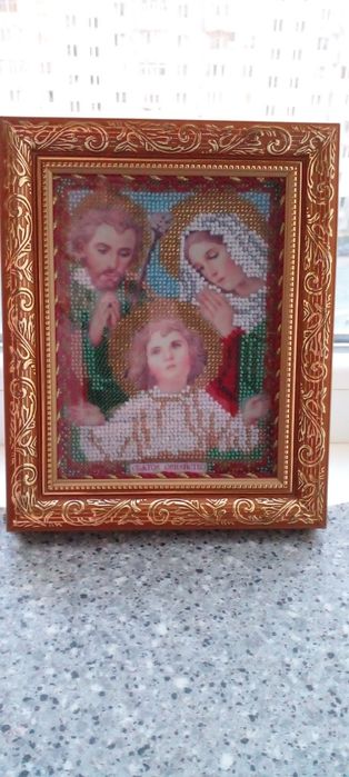 Икона вышита бисером 