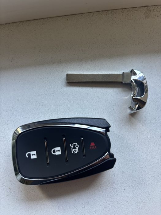 Ключ для Chevrolet. FCC ID HYQ4ES