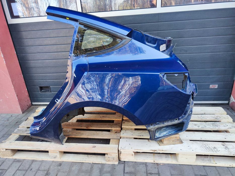 Tesla Model 3 крило заднє фільонка четверть розборка