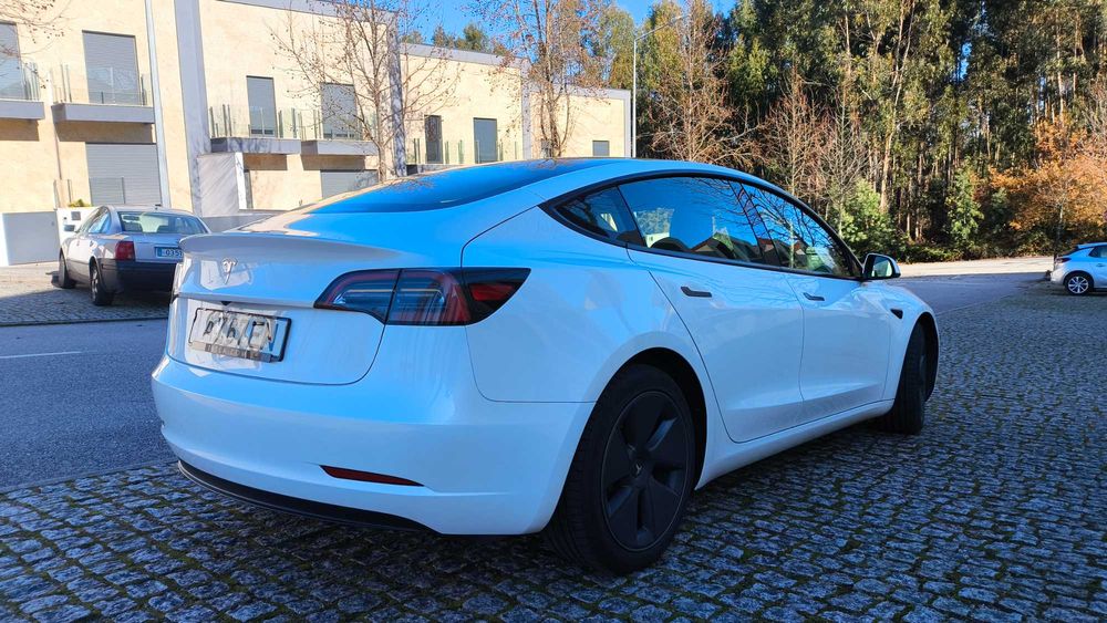 Tesla Model 3 Tração Traseira