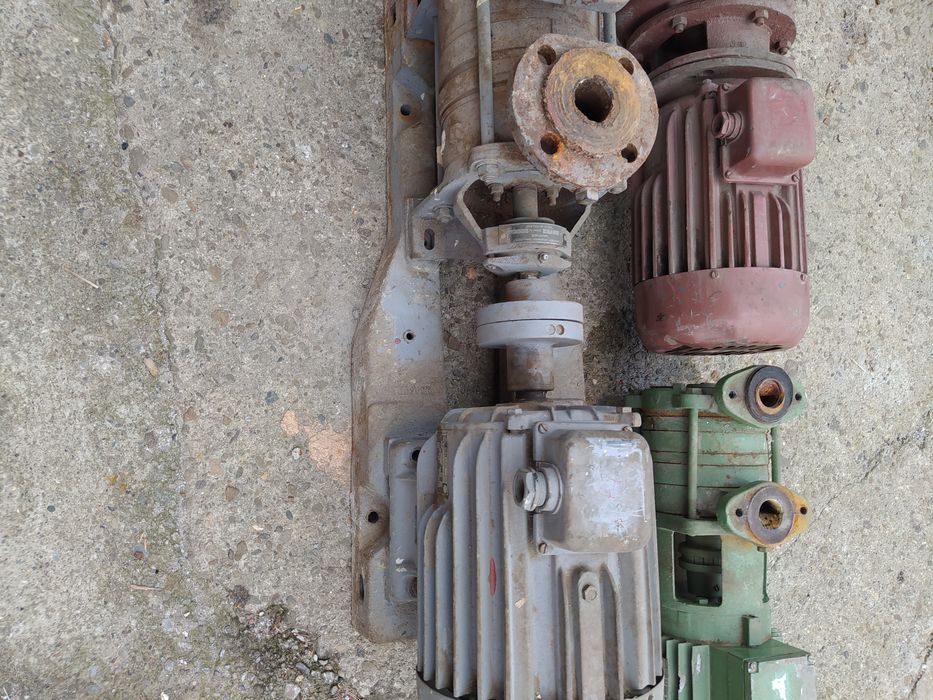 Pompy  hydro forowe    z  silnikam i    4 kw       2,2  kw    1,1 kw
