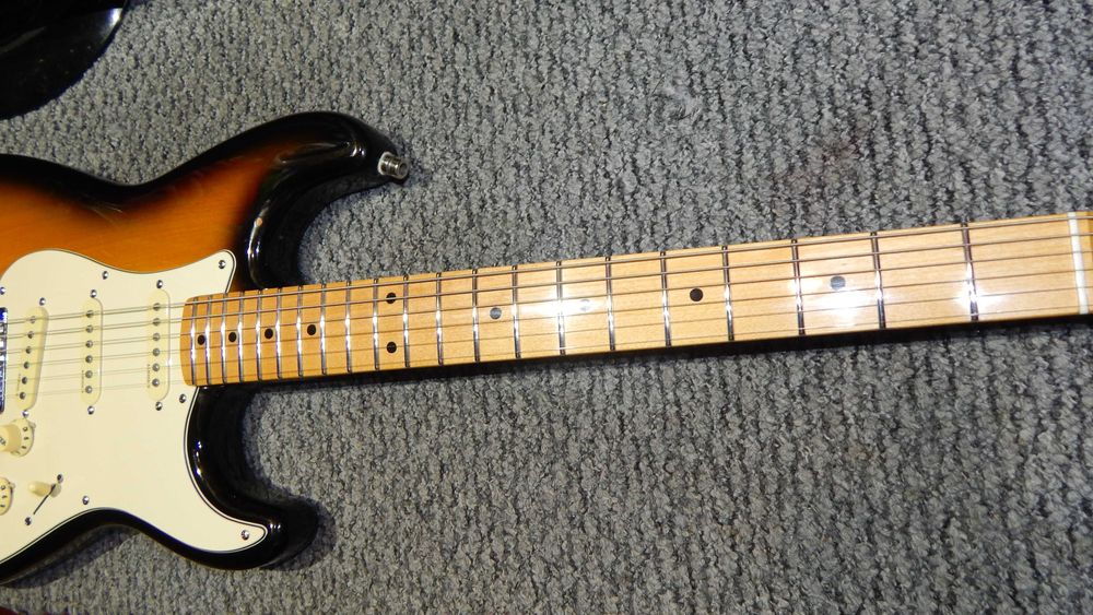 Squier Affinity, `03, China. Stainless Steel Frets.
