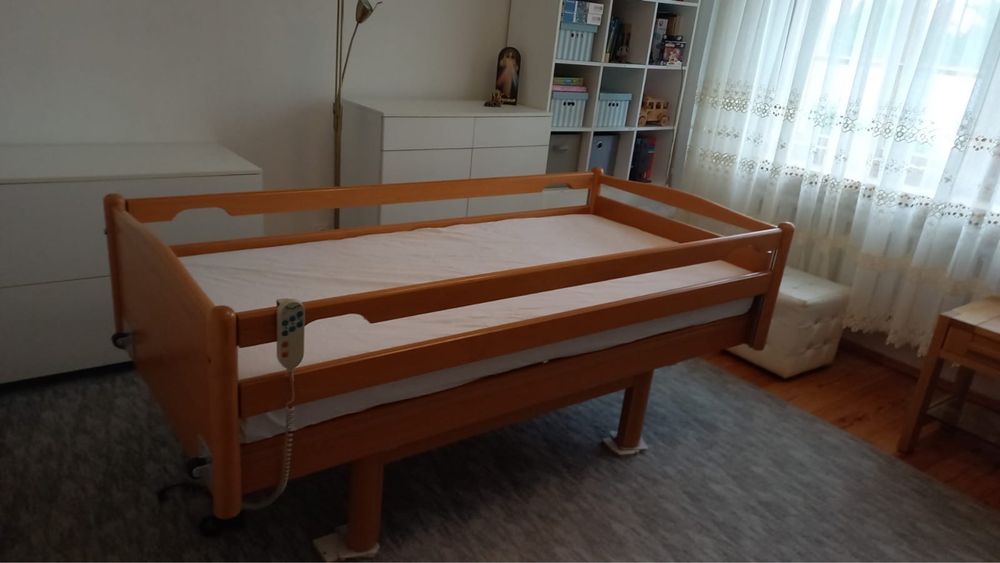 Łóżko rehabilitacyjne na pilot