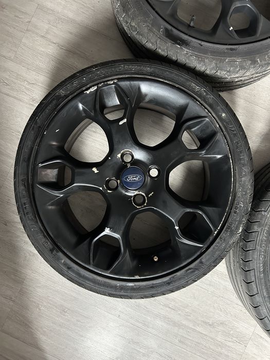 Oryginalne Felgi Ford 17" 4x108 (Fiesta ST / B-Max) 7Jx17 ET47.5 + Opony