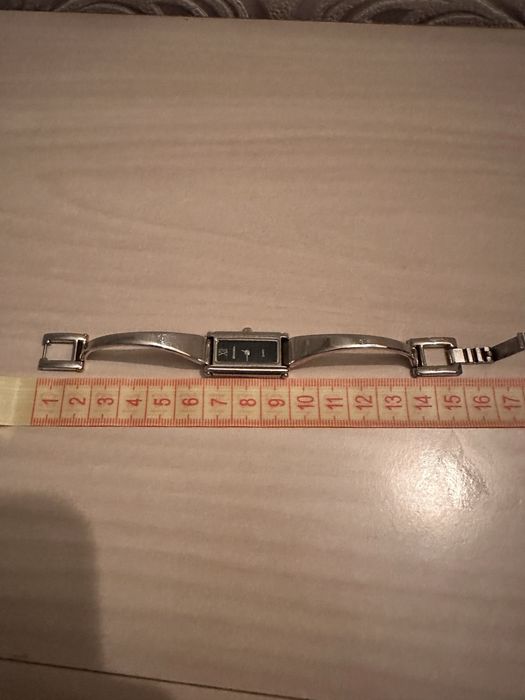 Женские наручные часы