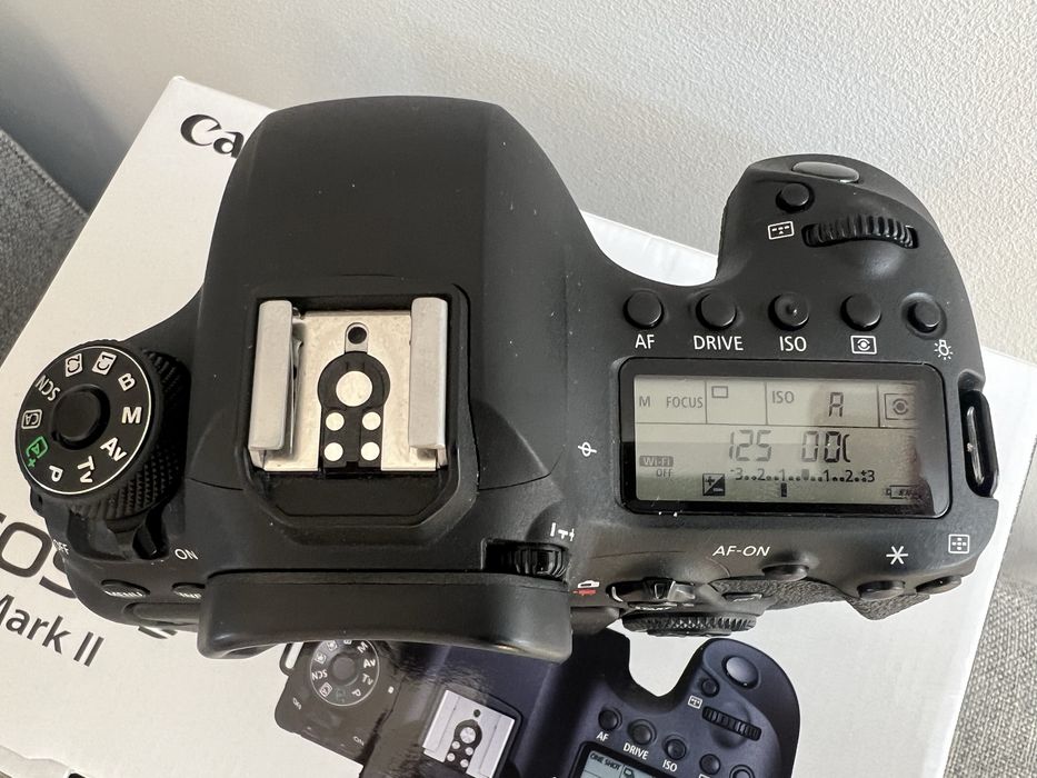 Canon EOS 6D mark II Body Fabryczny Stan 6107 zdjęć