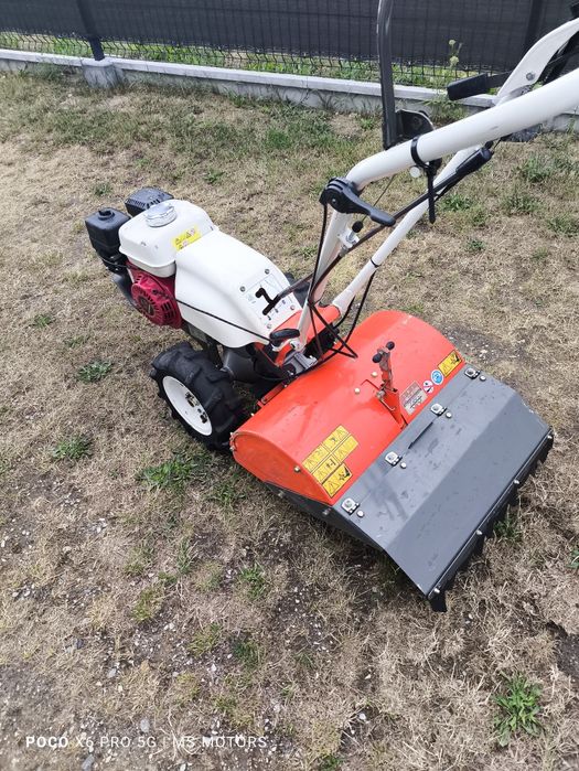 Glebogryzarka z napędem Orec silnik Honda 5.5 HP