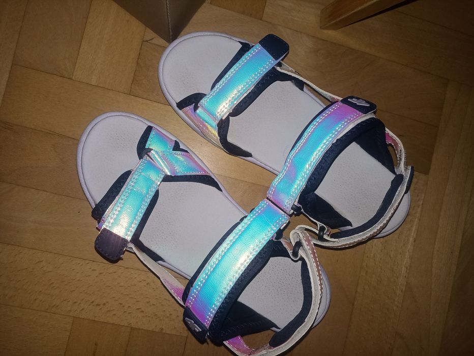 Sandały sportowe 4F rozm 38