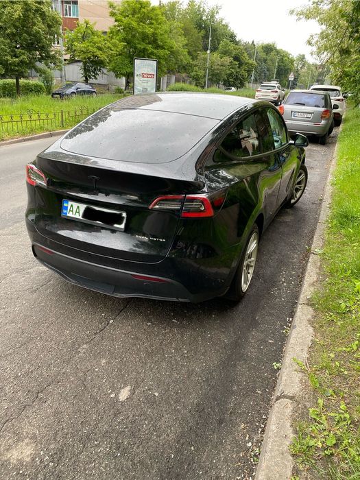 Продам Tesla Y 2021