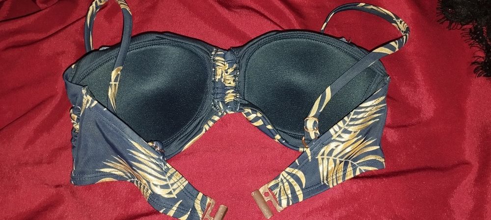 Продам купальник