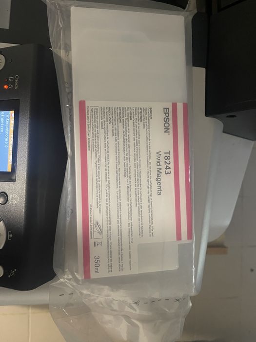 EPSON SureColor P9000