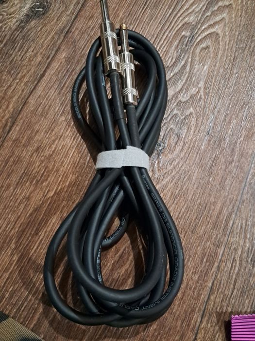 Ремінь Dimarzio Camo + струни + кабель Ibanez