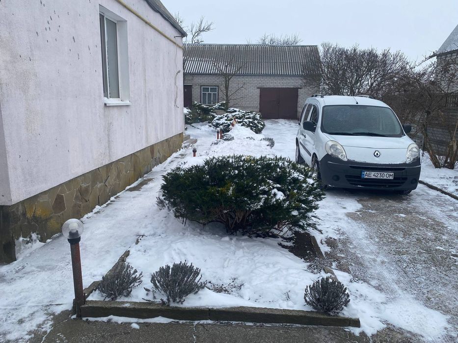 Продам 2-х повирховий будинок