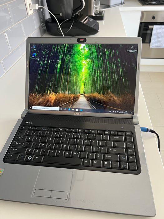 Laptop DELL studio