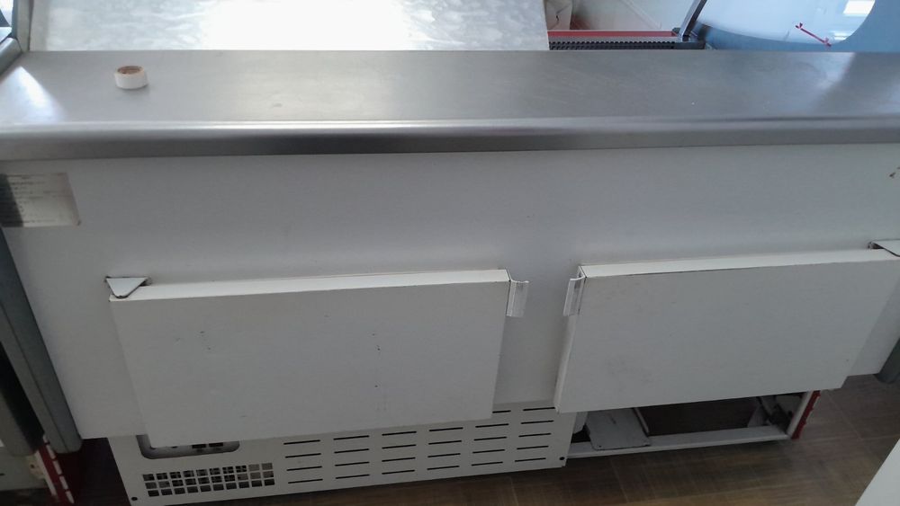 Холодильная витрина Технохолод 200 см