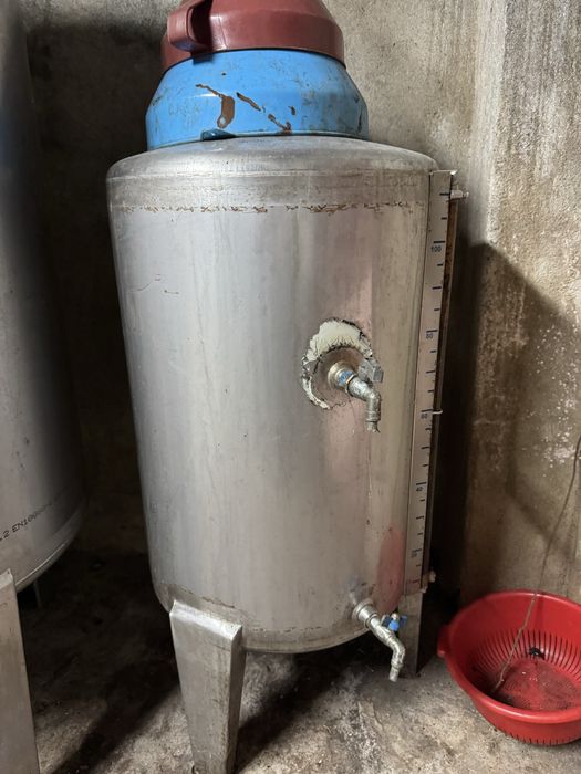 Depositos de inox de vários tamanhos