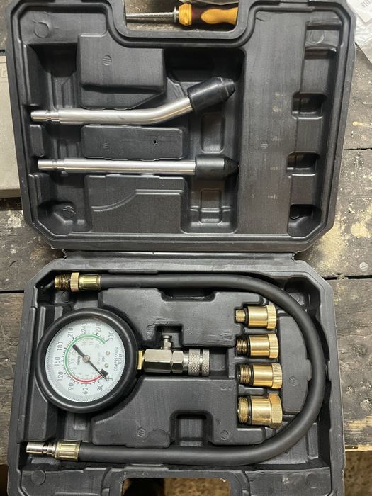 Компресометр для бензинових двигунів