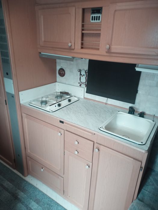 Продам причіп , дом на колесах .