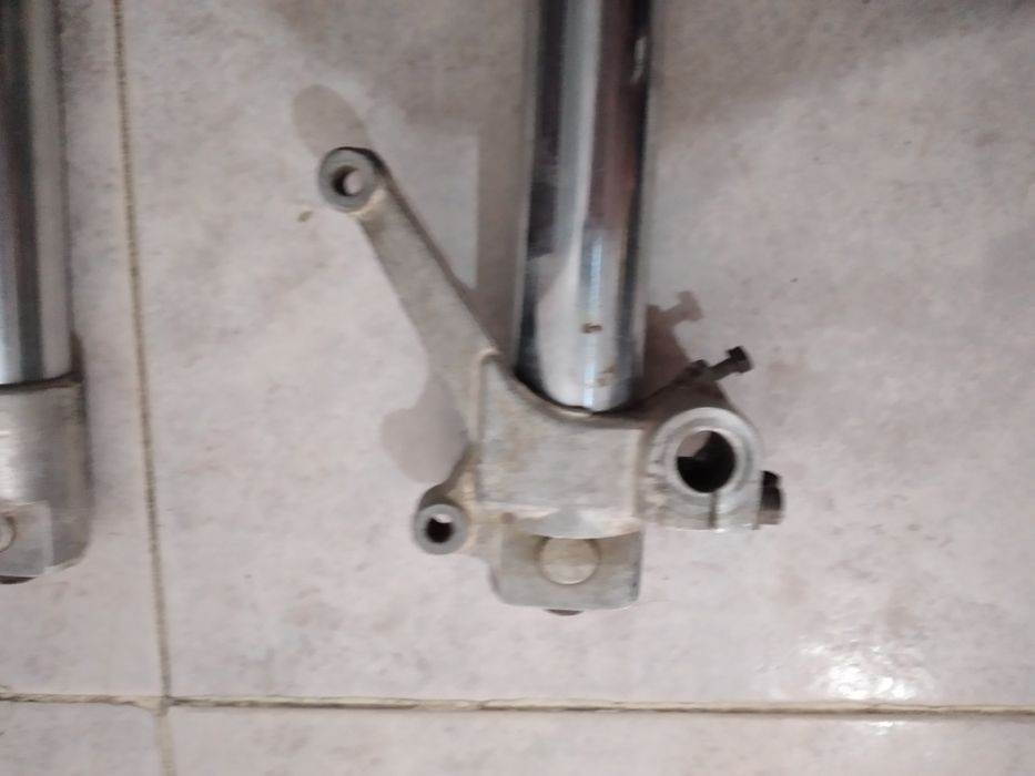 Suspensão invertida